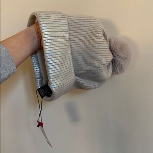 Vince Camuto Cream Knit Pom-Pom Hat